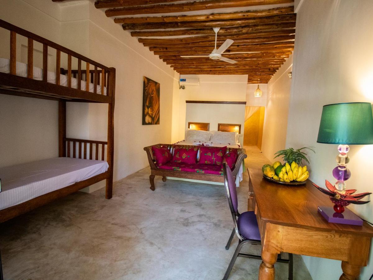 פינגווה Tropical Boutique Hotel & Resto מראה חיצוני תמונה